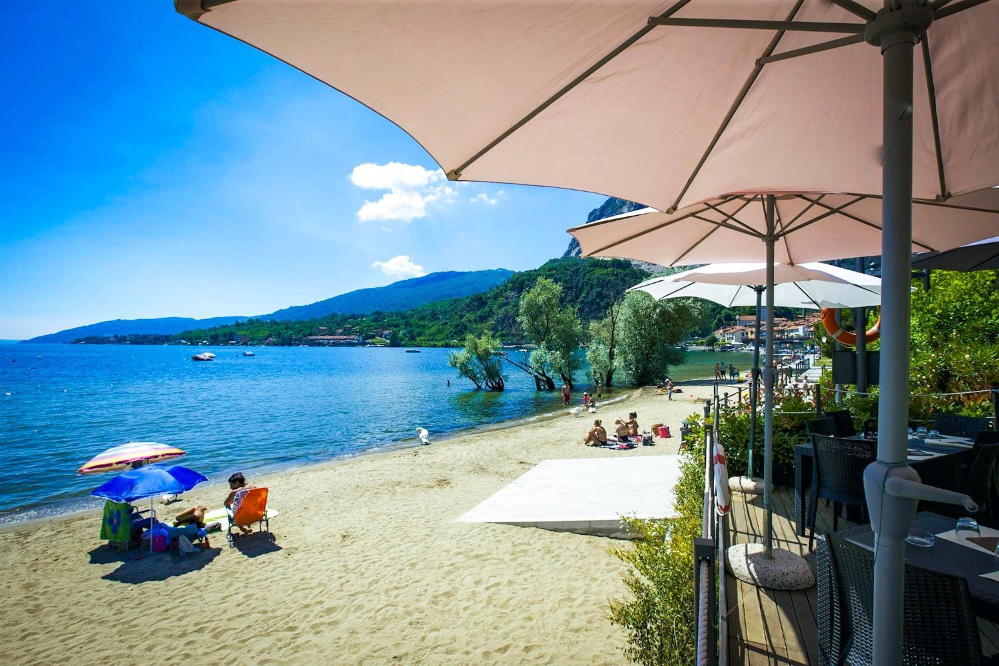 Residenz La Vela Apartment Бавено Стая снимка