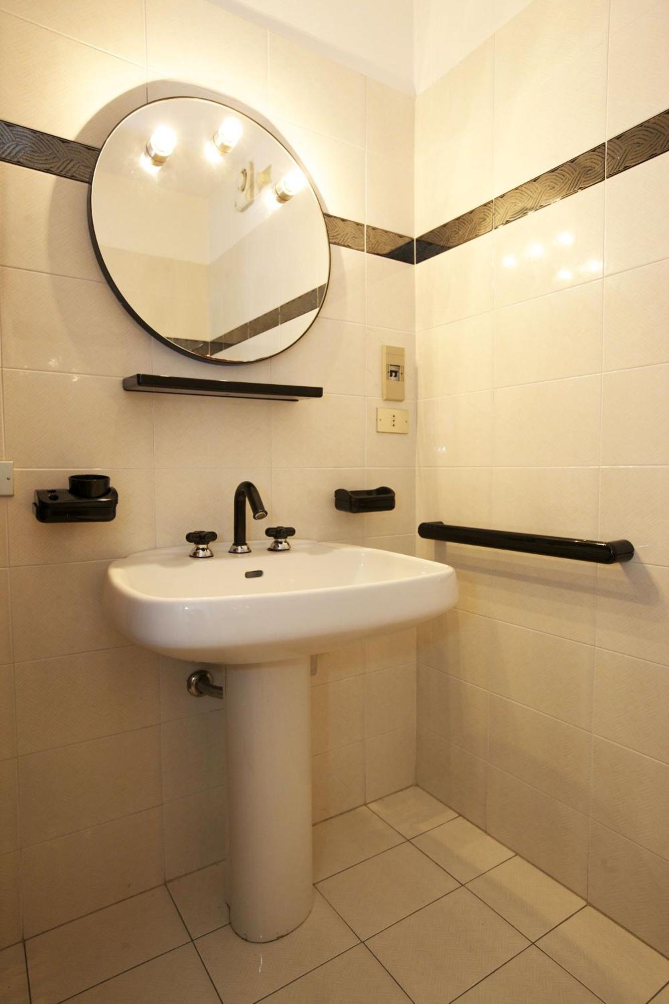 Residenz La Vela Apartment Бавено Стая снимка