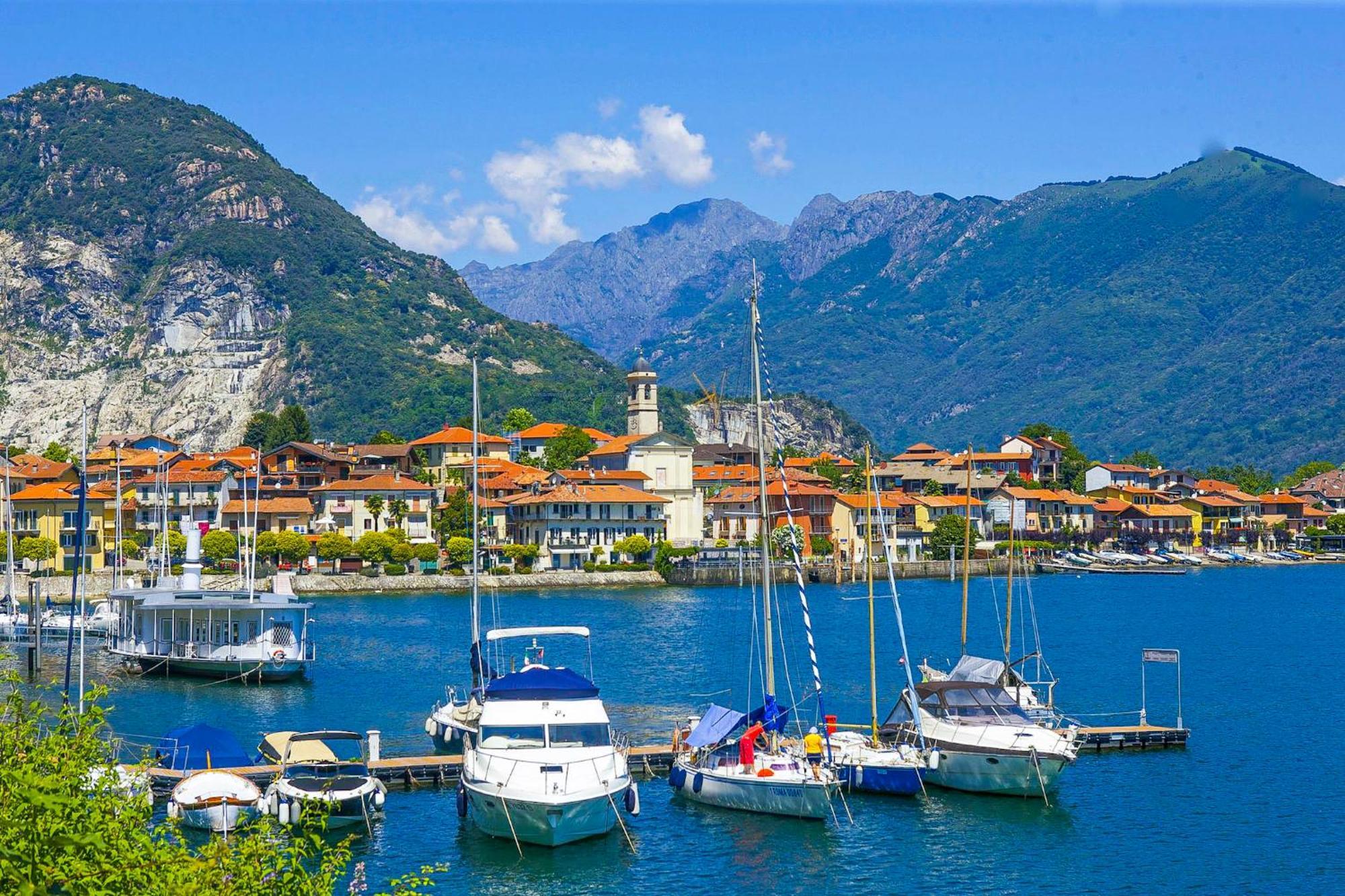 Residenz La Vela Apartment Бавено Стая снимка