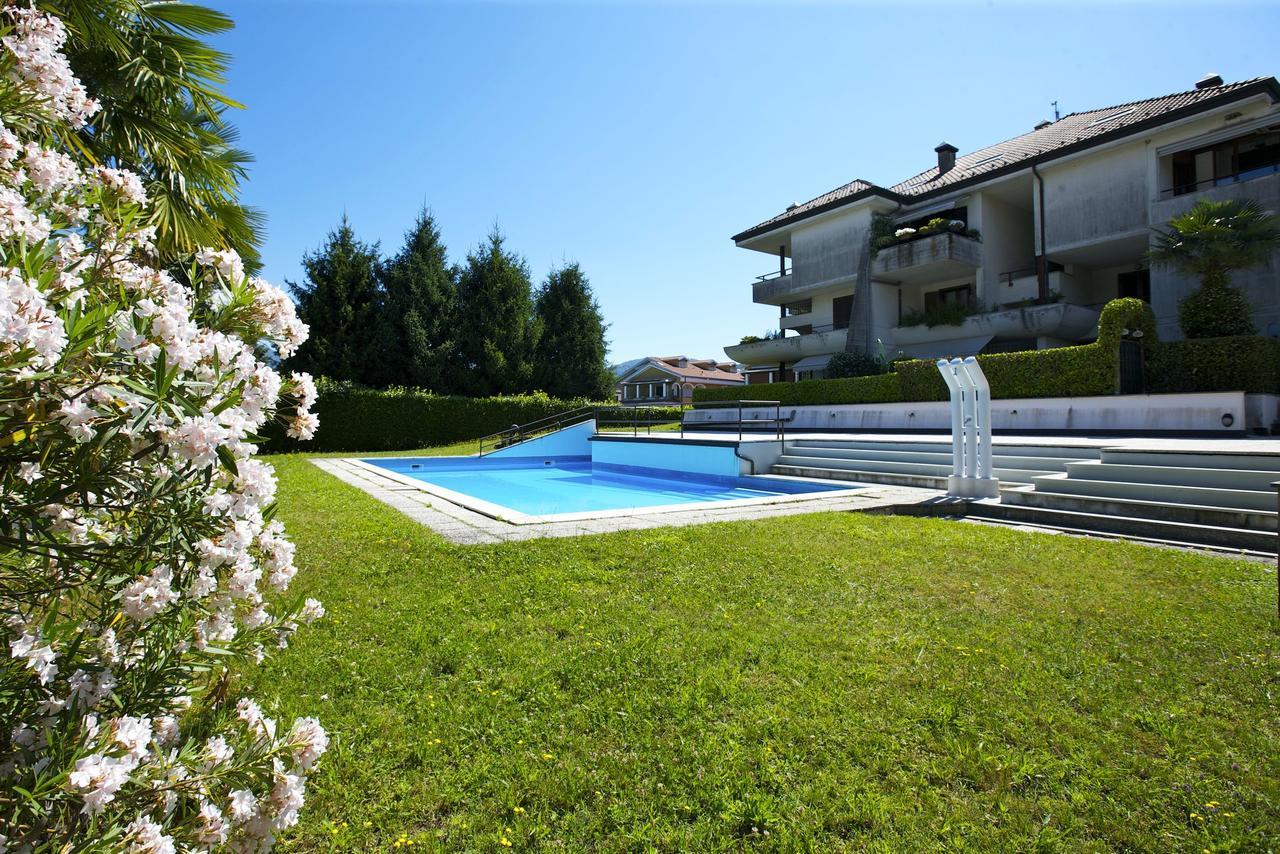 Residenz La Vela Apartment Бавено Екстериор снимка